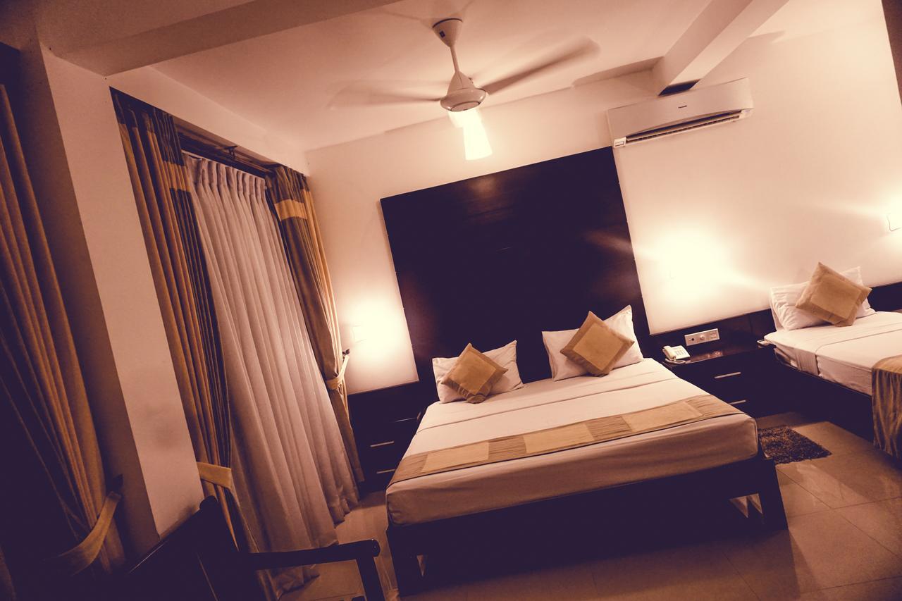 Lavendish Okrin Hotel カタラガマ エクステリア 写真