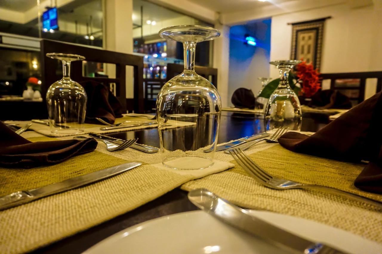 Lavendish Okrin Hotel カタラガマ エクステリア 写真